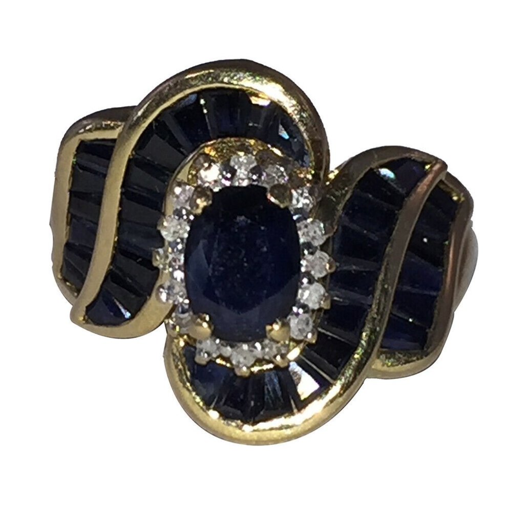 Vintage 14 kt Gold Diamond and Blue Sapphire Ring